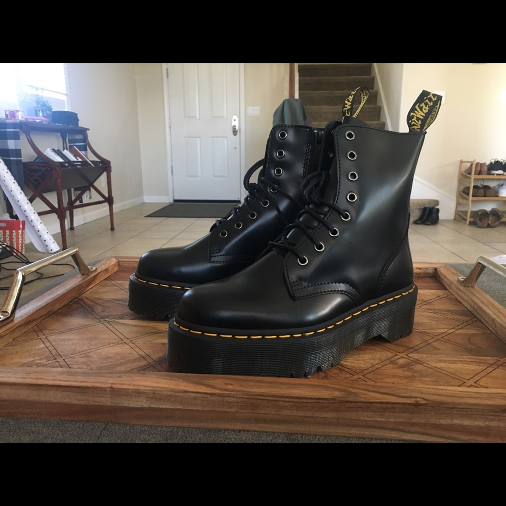 Dr. Martens Women’s 8 Eye Jadon Zip Boot